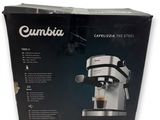 Gros plan sur la boîte d'une cafetière sur fond blanc