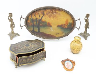 a lot of items that are sitting on a table