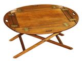 une image représentant une table en bois sur laquelle est posé un plateau