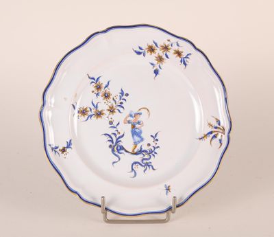 Emile GALLÉ (1846-1904). Assiette plate en faïence stannifèr…