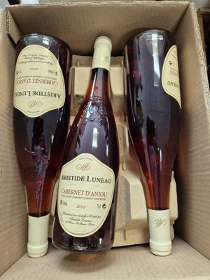 Six bouteilles Aristide Luneau Cabernet d'Anjou 2012