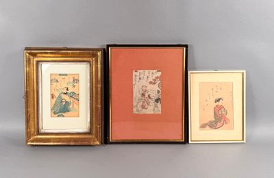 trois photos encadrées représentant des femmes asiatiques, dans différents cadres, accrochées au mur