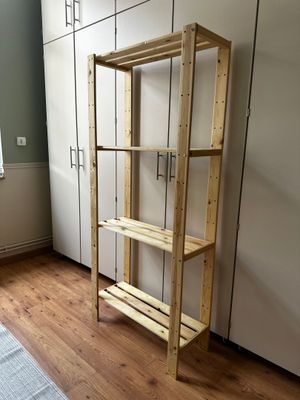 Etagère en bois 4 niveaux (démontée)