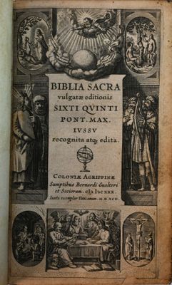 un vieux livre avec la photo d'un groupe de personnes