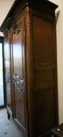 Armoire normande XIXème en chêne sculpté. (photo 5)