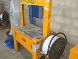 a picture of a machine that is sitting in a warehouse