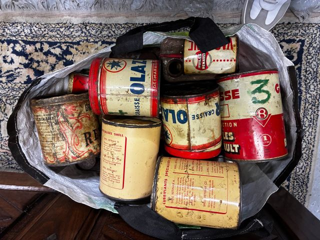 Lot de boîtes émaillées publicitaires vintage