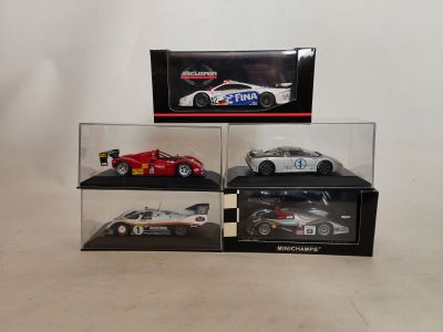 MINICHAMPS : Série de 5 miniatures, voiture de course Endura…