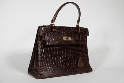 SAC en cuir. Dans l'esprit du Kelly de HERMES.