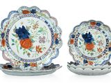 paire d'assiettes chinoises ornées de fleurs et d'oiseaux