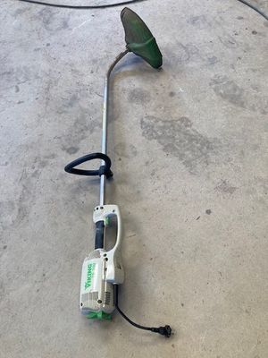 une image d'une machine à corder à corde sur le sol