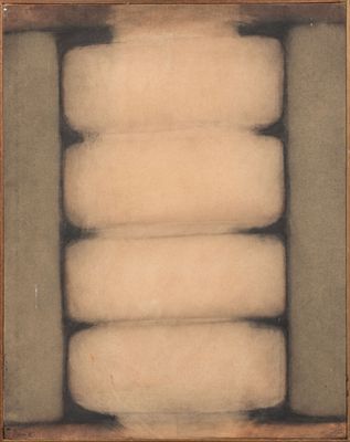 une image représentant un tableau dans un cadre en bois, sur lequel figure une peinture en noir et blanc représentant une pile de beignets