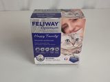 La boîte de Feliway pour chats est posée sur la table.