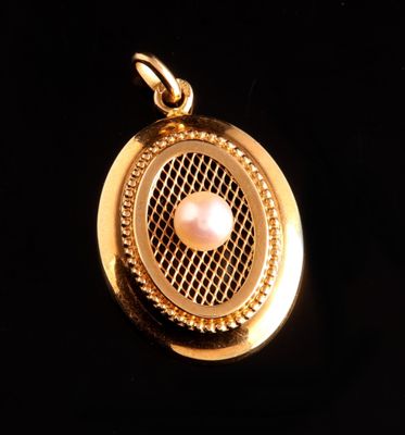 Pendentif en or jaune 18 carats (750 millième) en forme de médaillon a - Photo 1