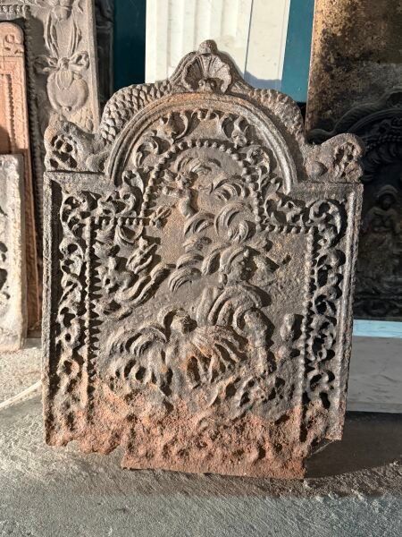 Objets d'art & Curiosités