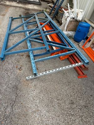 Ensemble DE Racks (A L'Exterieur)