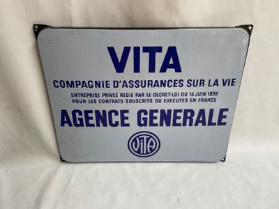 enseigne métallique vintage faisant la promotion de la société Vita, en français