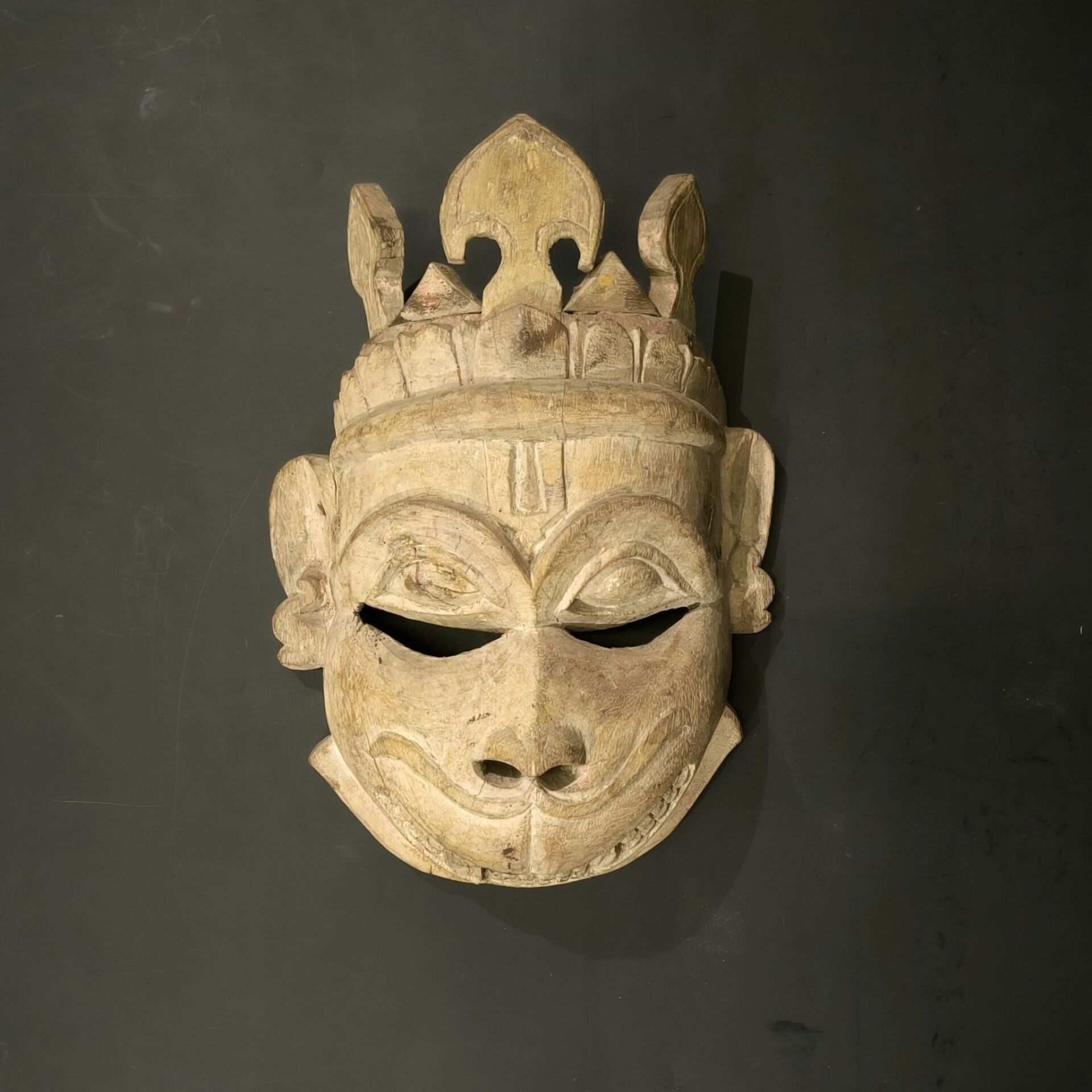 Objets d'art & Curiosités