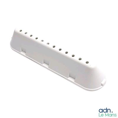 une image montrant un gros plan d'un étui blanc pour appareil électronique