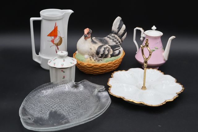 Pichet, présentoir en porcelaine Jammet Seignolles, sucrier, terr...