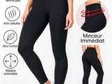 une femme vêtue d'un legging noir et d'un haut de sport blanc