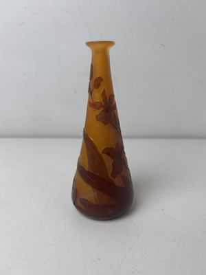 Établissement GALLÉ (1904-1936), vase soliflore piriforme en…