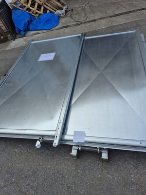 Porte métallique industrille de 240cm x 240cm , poignée de p…