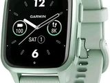 gros plan d'une montre intelligente sur fond blanc