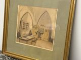 une photo d'une photo d'un salon avec une cheminée