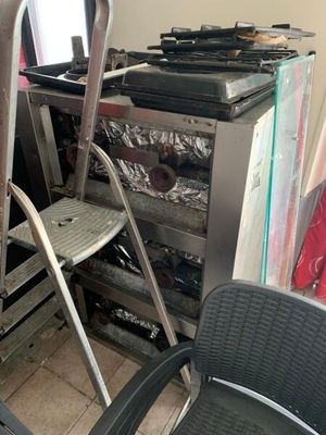 Piano à 5 feux. Sans indication sur l'état ni sur la complét…