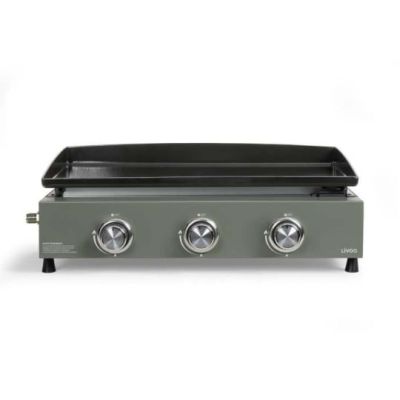 une image représentant un barbecue à gaz à trois brûleurs sur fond blanc