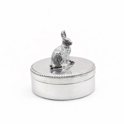 boîte à bijoux en forme de lapin plaquée argent, avec bordure perlée