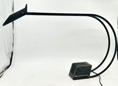 10 / B5 / Lampe de bureau, halogène, en métal peint, ma…