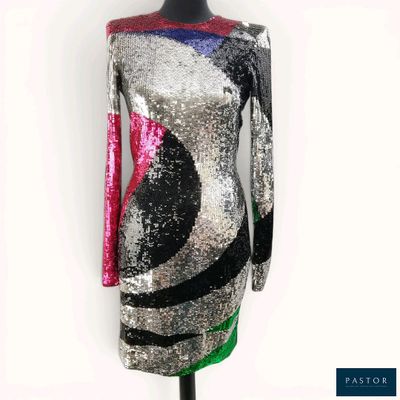 gros plan d'une robe sur un mannequin mannequin mannequin mannequin mannequin mannequin mannequin mannequin mannequin