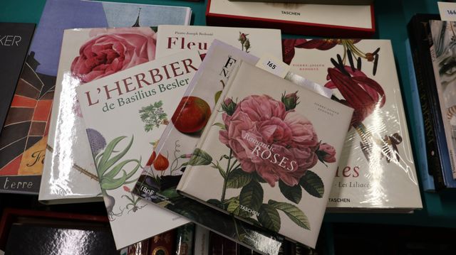 L’herbier de Basilius BESLER. 2002.  WALTER : Le florilège de Nas...
