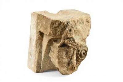 FRANCE, Epoque ROMANE Modillon à tête d'animal fantastique, …