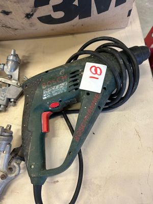 1 perforateur BOSCH PBH 2000 SRE