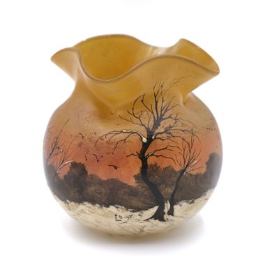 LEGRAS, ecole de Nancy Vase en verre soufflé représentant un…