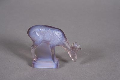 CRISTAL LALIQUE Presse-papiers " Daim ". Épreuve en cristal …