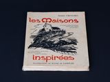 La couverture du livre « Les Maisonsons » est représentée sur un fond bleu.