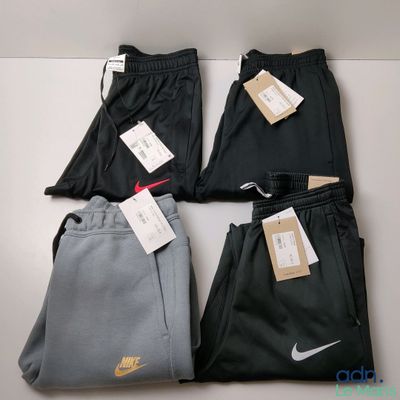 trois paires de pantalons Nike pour homme, encore étiquetés