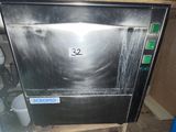 an image of a stainless steel oven sitting in a kitchen