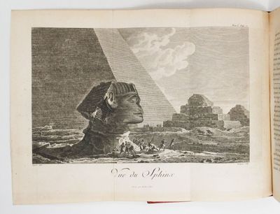 un livre ouvert sur lequel figure l'image d'un sphinx