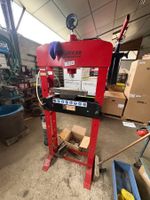 Presse hydraulique PROKAR EQUIPEMENT 20T