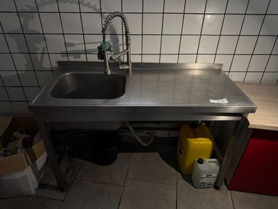 plonge un bac en inox avec douchette - Photo 1