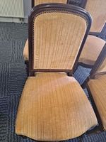 Suite de six chaises en acajou naturel mouluré, le dossier a… (photo 6)