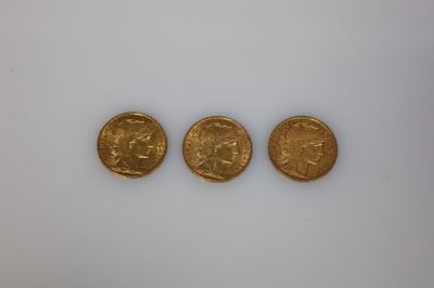 trois pièces d'or, dont une souveraine et une autre souveraine