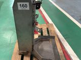 a picture of a machine that is sitting on a pallet