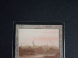 a picture of a picture of the eiffel tower in paris