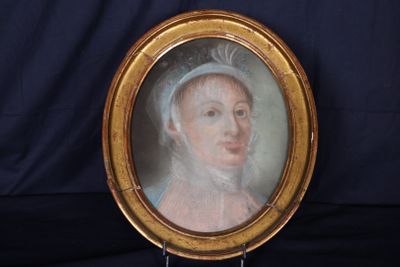 Ecole du XIXeme siècle Portrait d'une jeune femme
